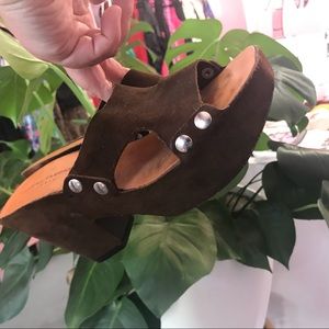 Robert Clergerie suede heels size 8